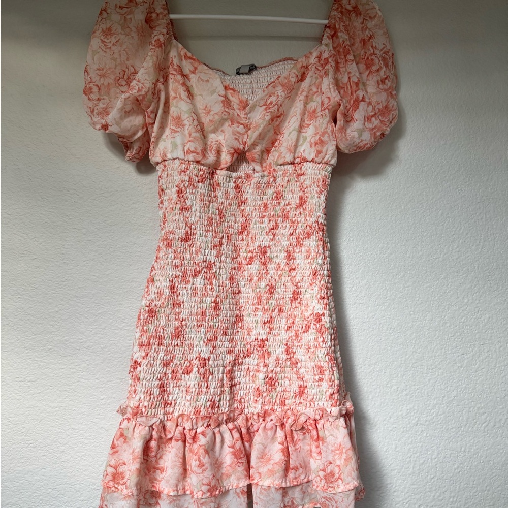 Pink mini puff sleeve dress